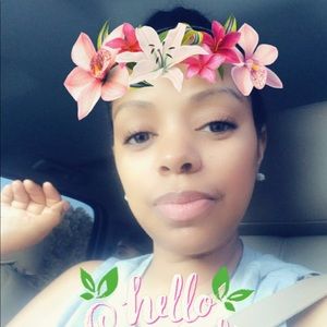 Meet your Posher, Loulla